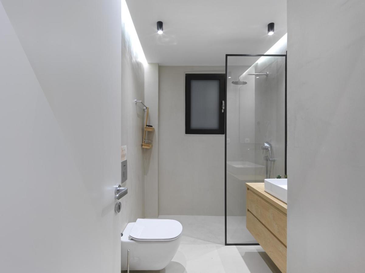 Fresh, New & Ready For You! Rnvtd Apt In Koukaki! Atene Esterno foto