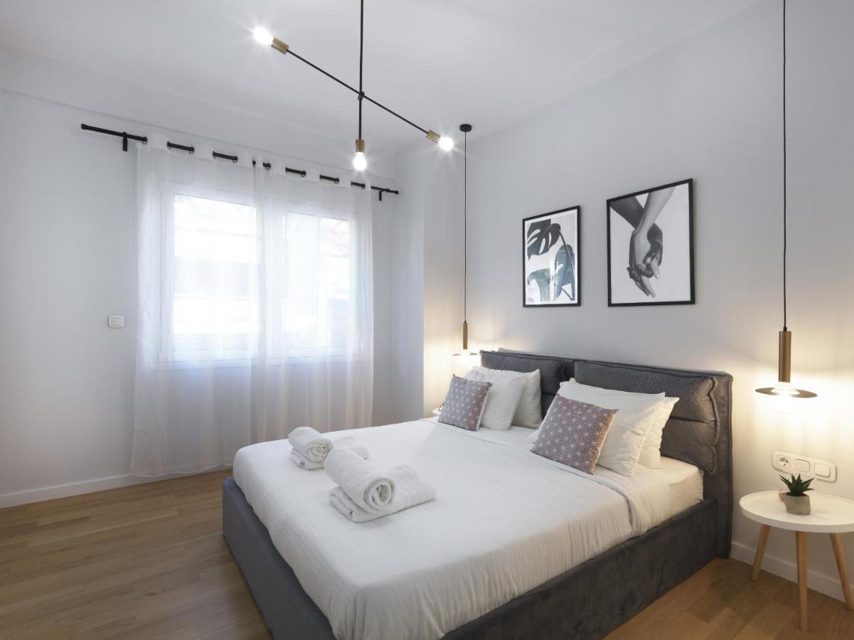 Fresh, New & Ready For You! Rnvtd Apt In Koukaki! Atene Esterno foto